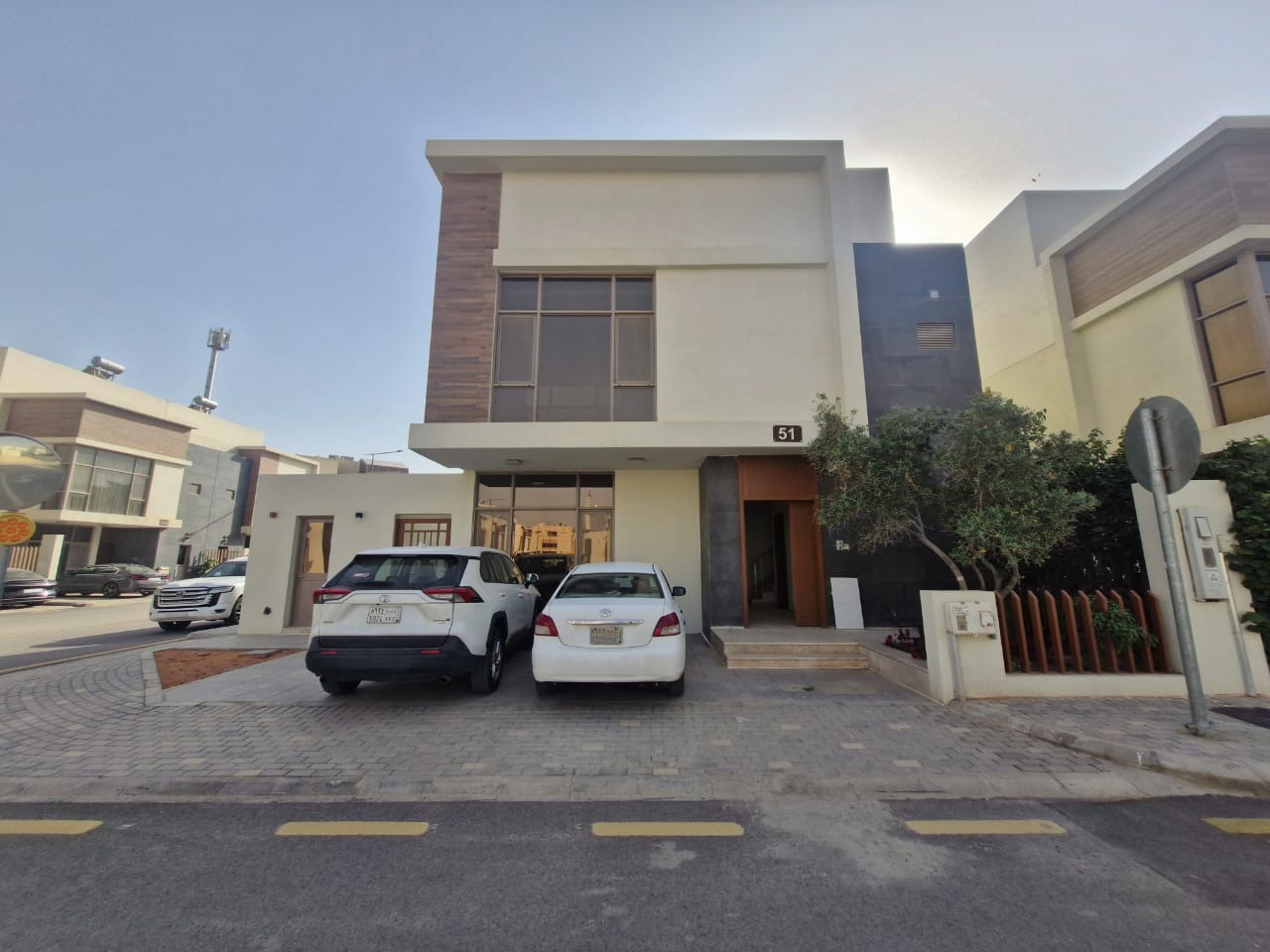 🏡 Corner Residential Villa for Rent in a Gated Compound